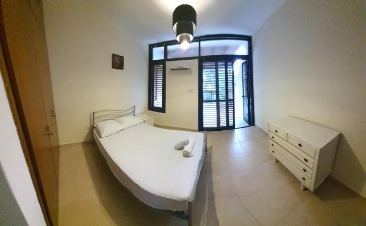 Lovely 2 Bedrooms In The Tourist Area In Paphos . Εξωτερικό φωτογραφία