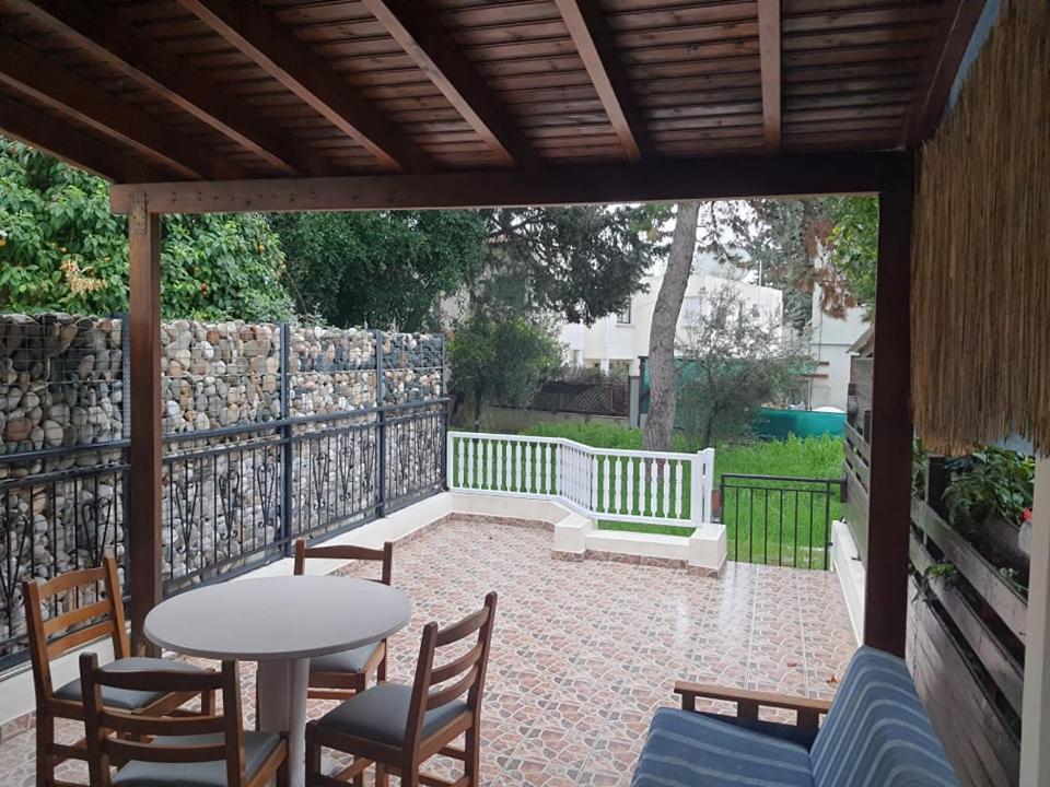 Lovely 2 Bedrooms In The Tourist Area In Paphos . Εξωτερικό φωτογραφία