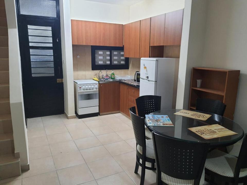 Lovely 2 Bedrooms In The Tourist Area In Paphos . Εξωτερικό φωτογραφία