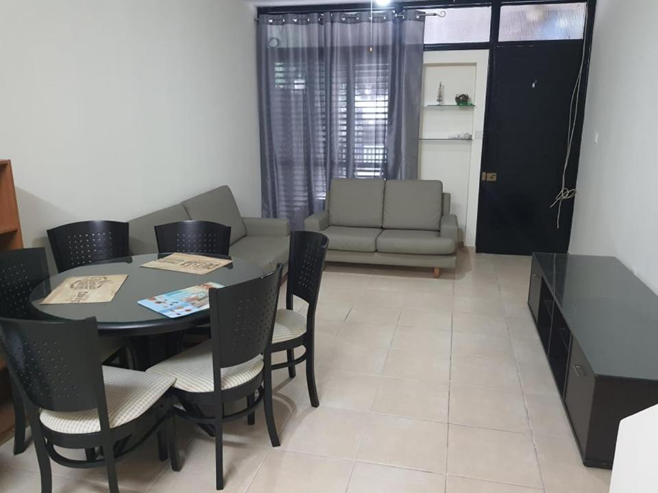 Lovely 2 Bedrooms In The Tourist Area In Paphos . Εξωτερικό φωτογραφία